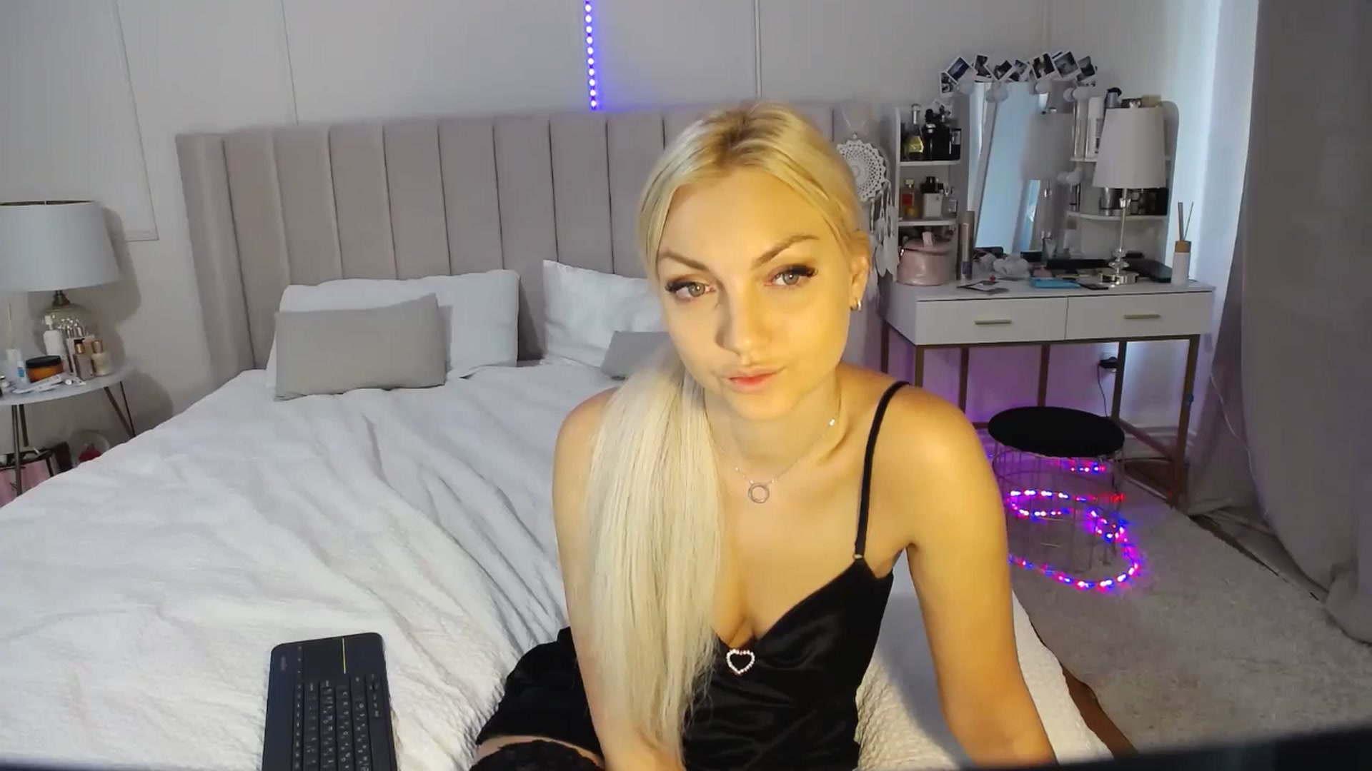 AlissyaMay video thumbnail