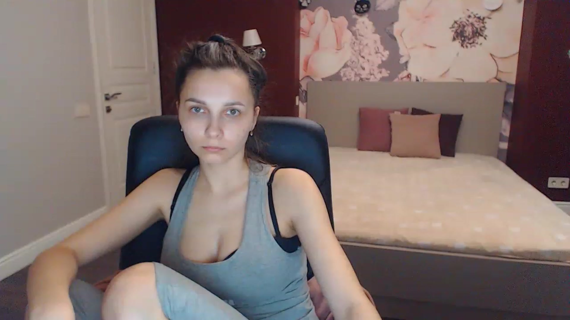 Karina_Mils video thumbnail