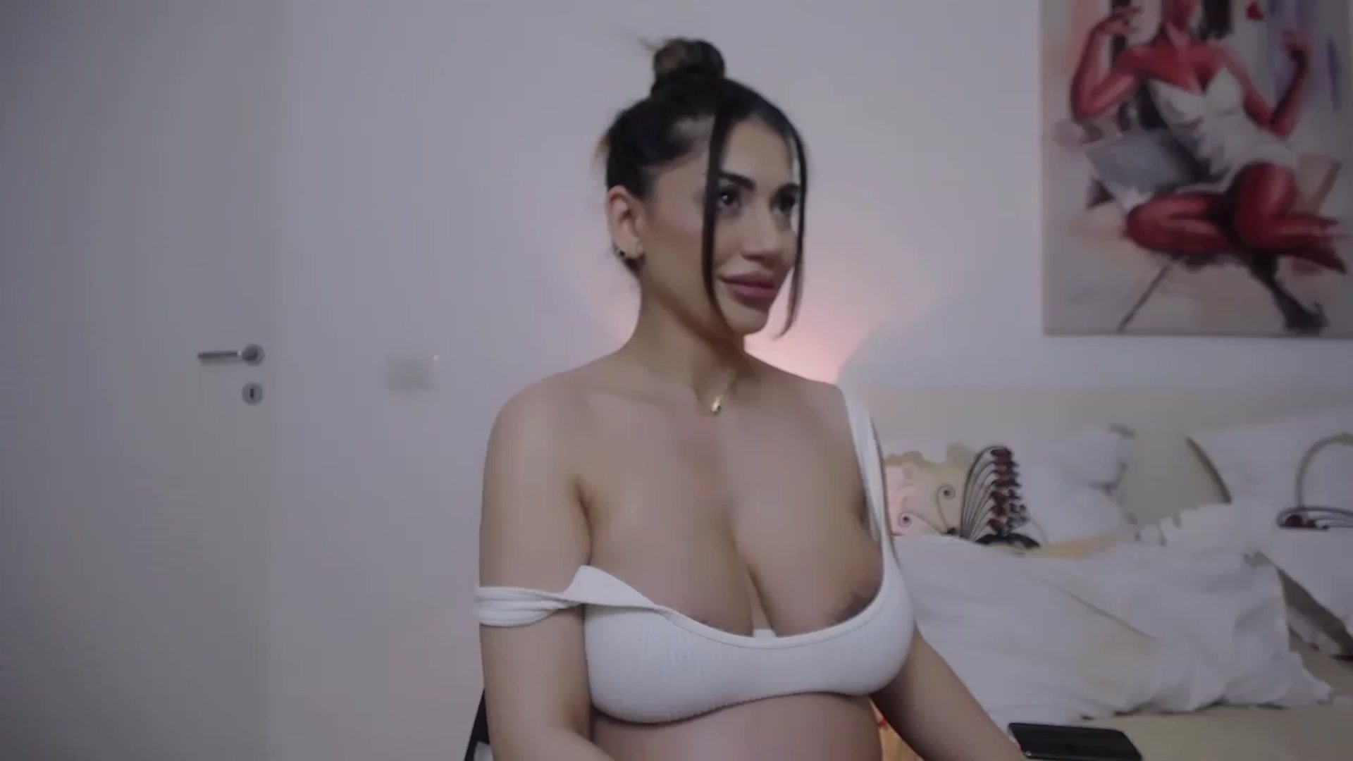 PregBethie video thumbnail