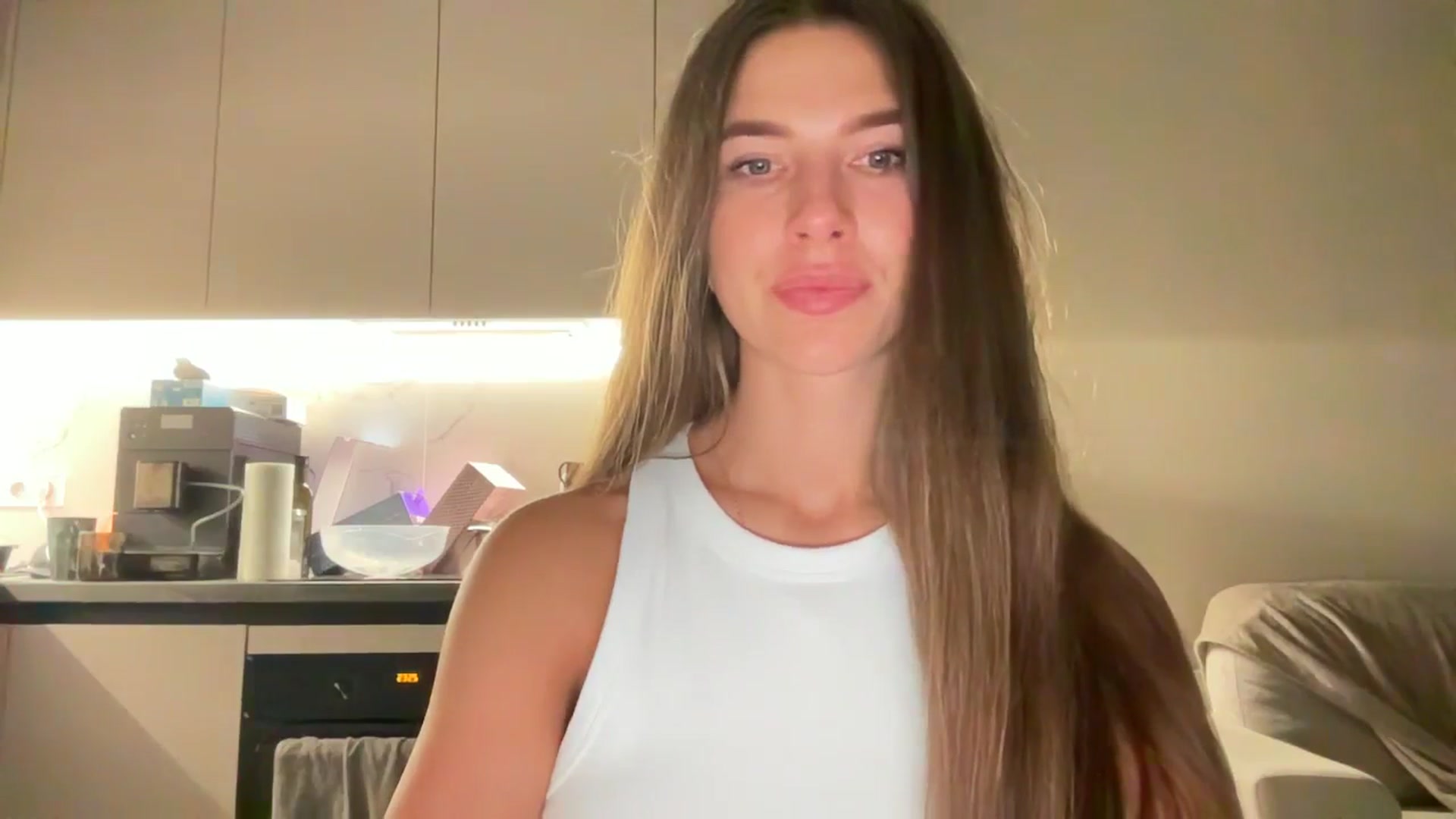 kissfreeze video thumbnail