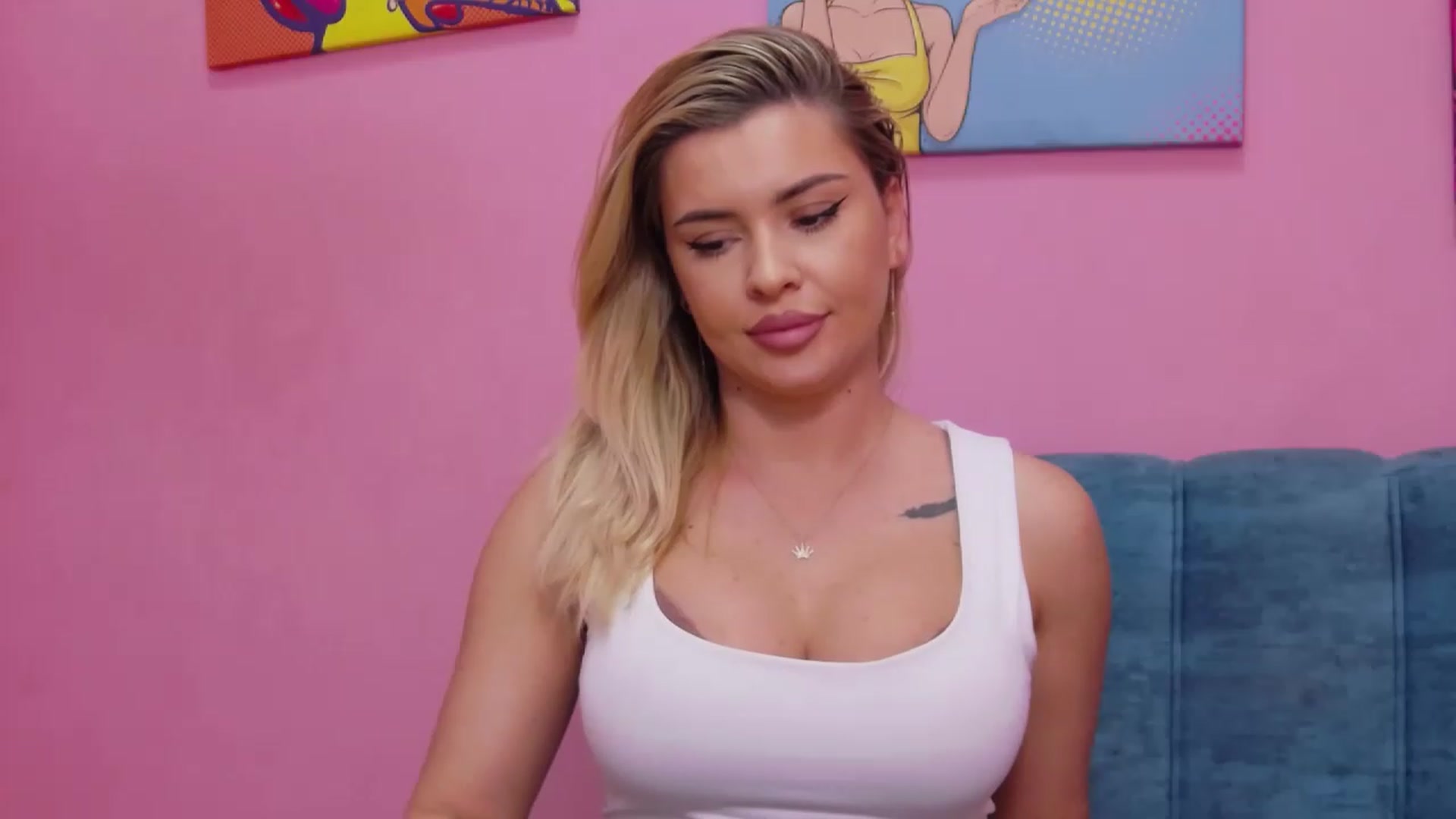 EmilyLax video thumbnail
