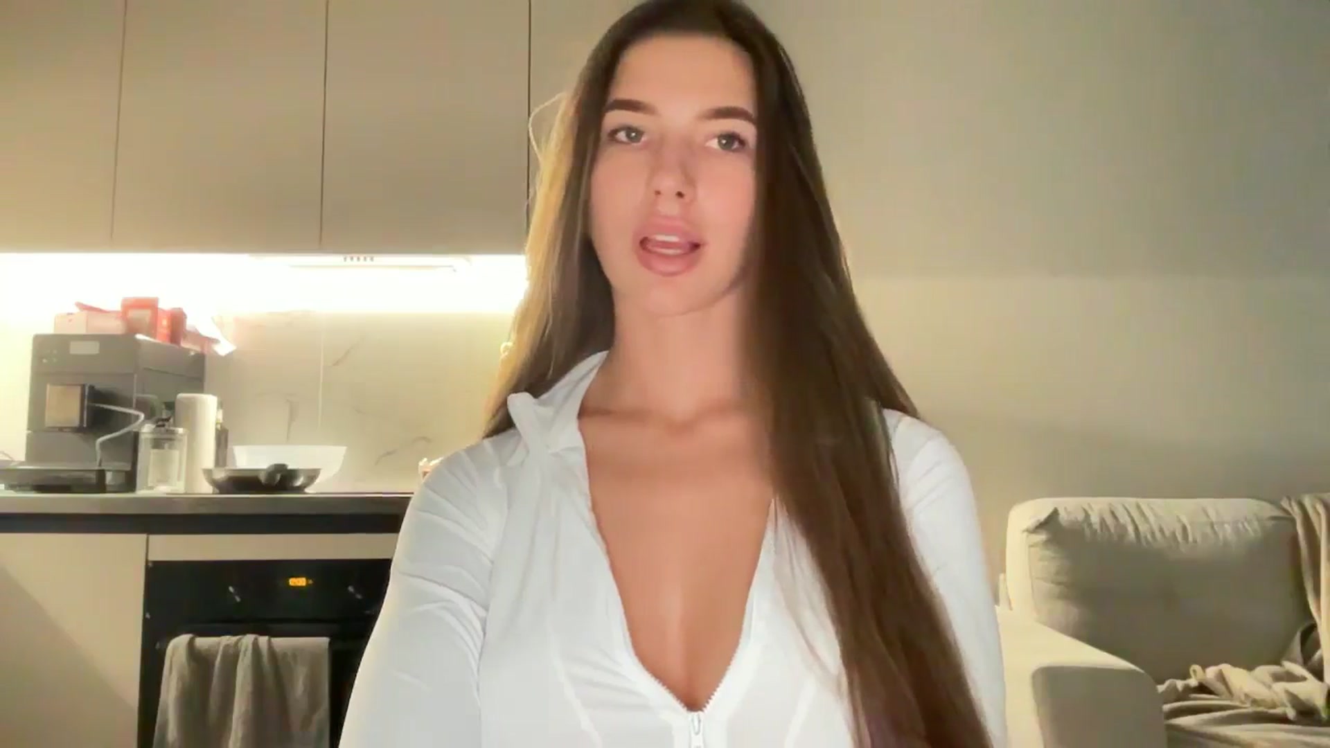 kissfreeze video thumbnail