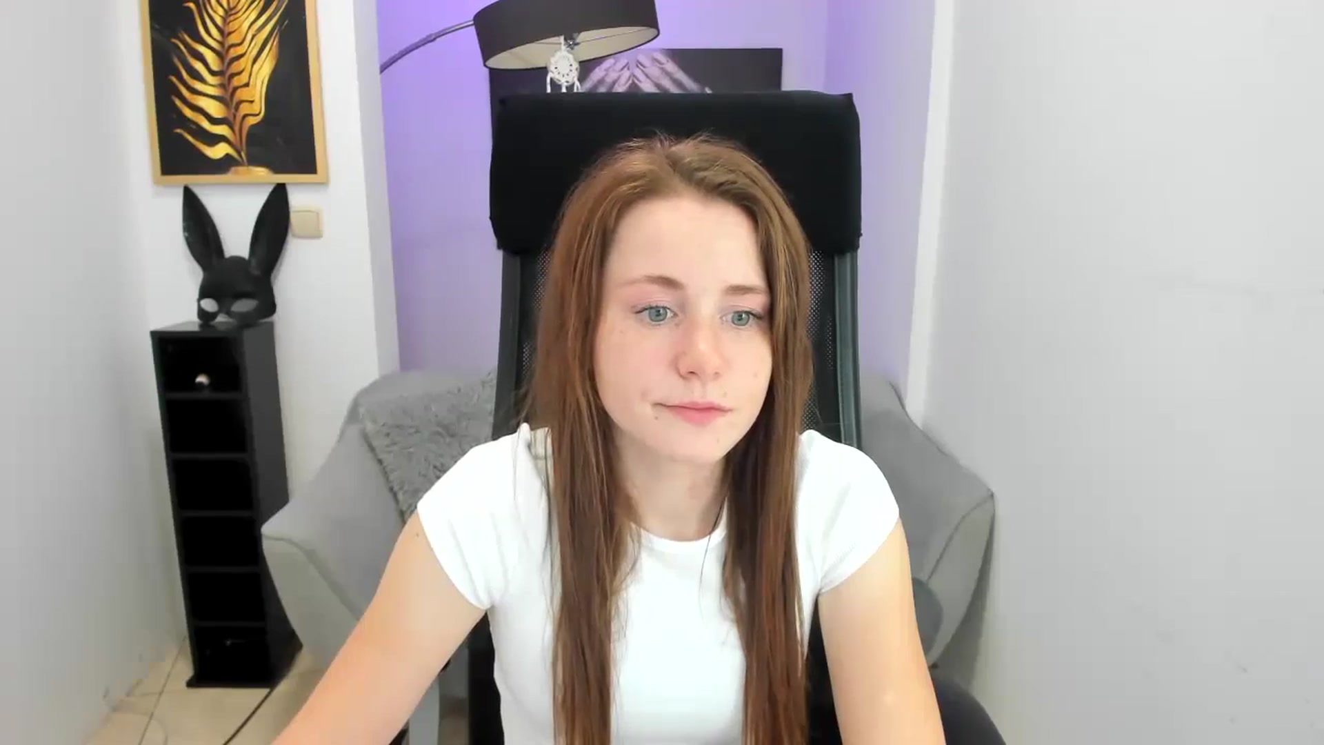 Moonshinee video thumbnail