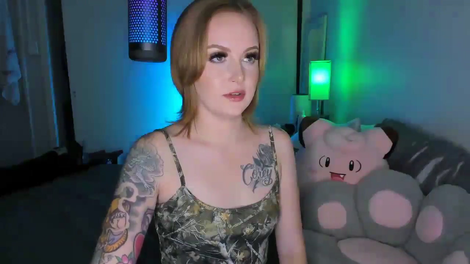 LizzySmallz video thumbnail