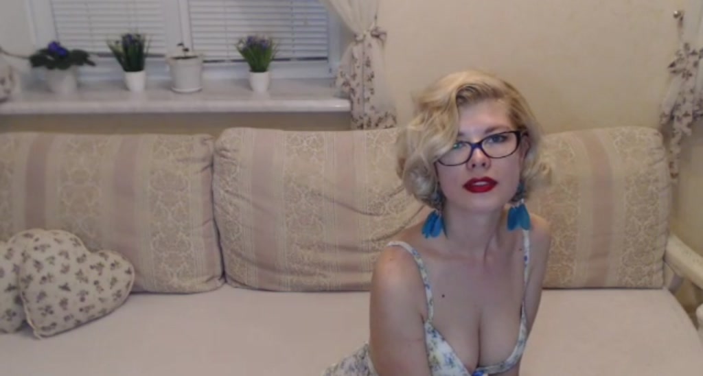 MissDelicia video thumbnail