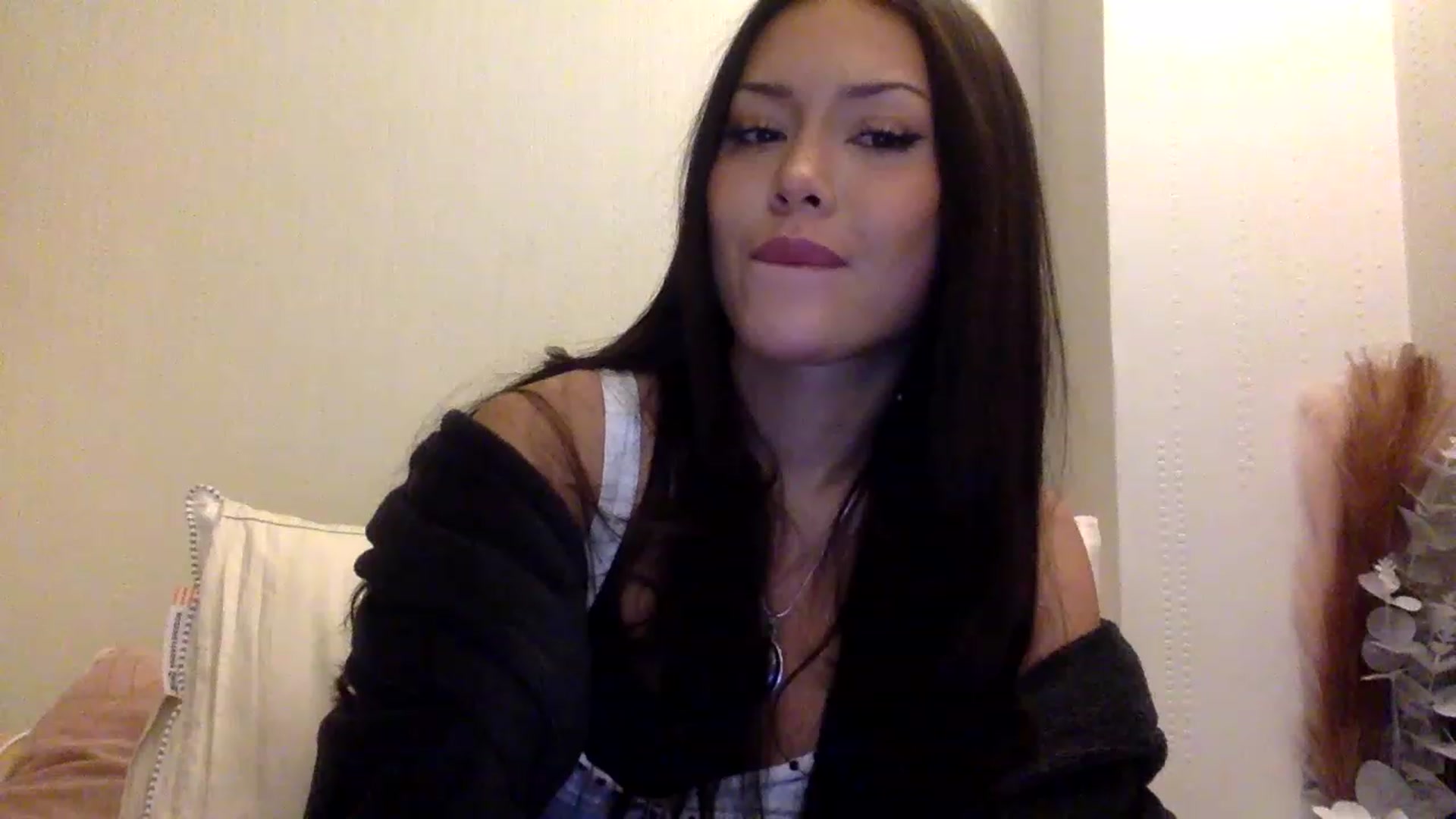 Miss_emiko video thumbnail