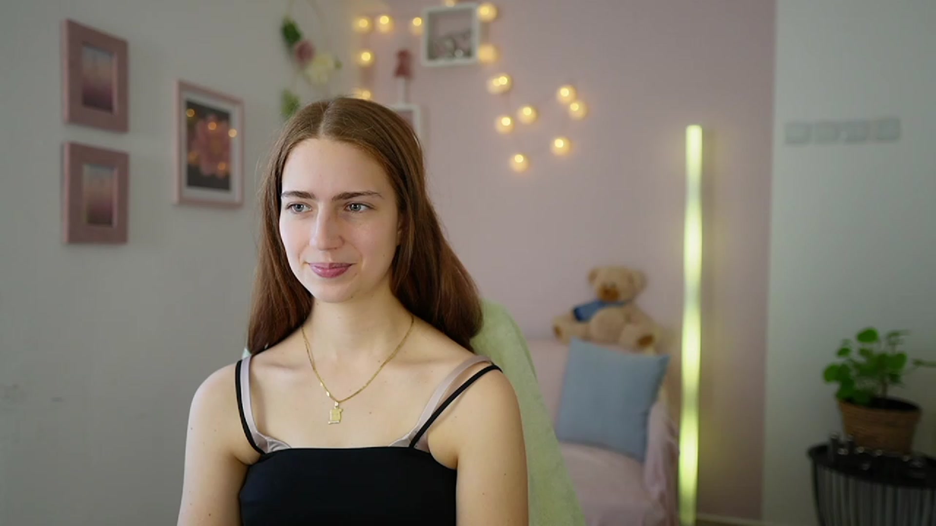 Naomi_Woods18 video thumbnail