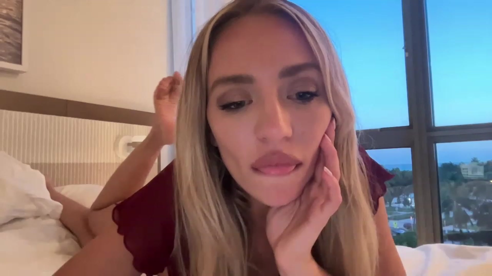 AnaFoxx video thumbnail