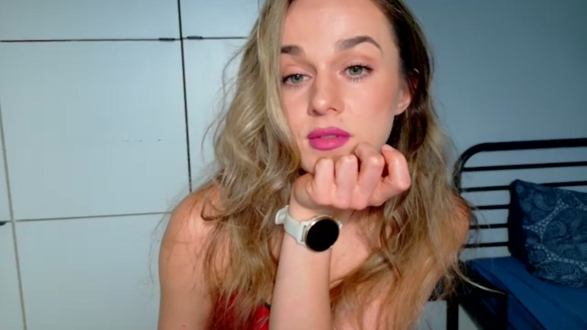 Mmminnie video thumbnail