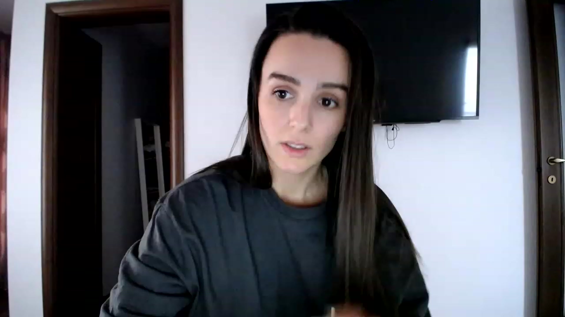 L_A_U video thumbnail