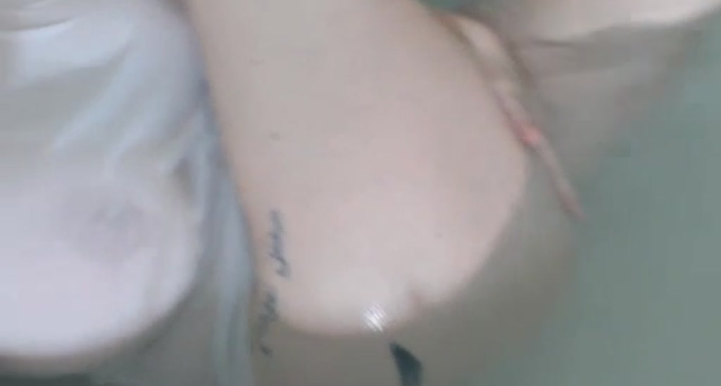 EllieLane video thumbnail