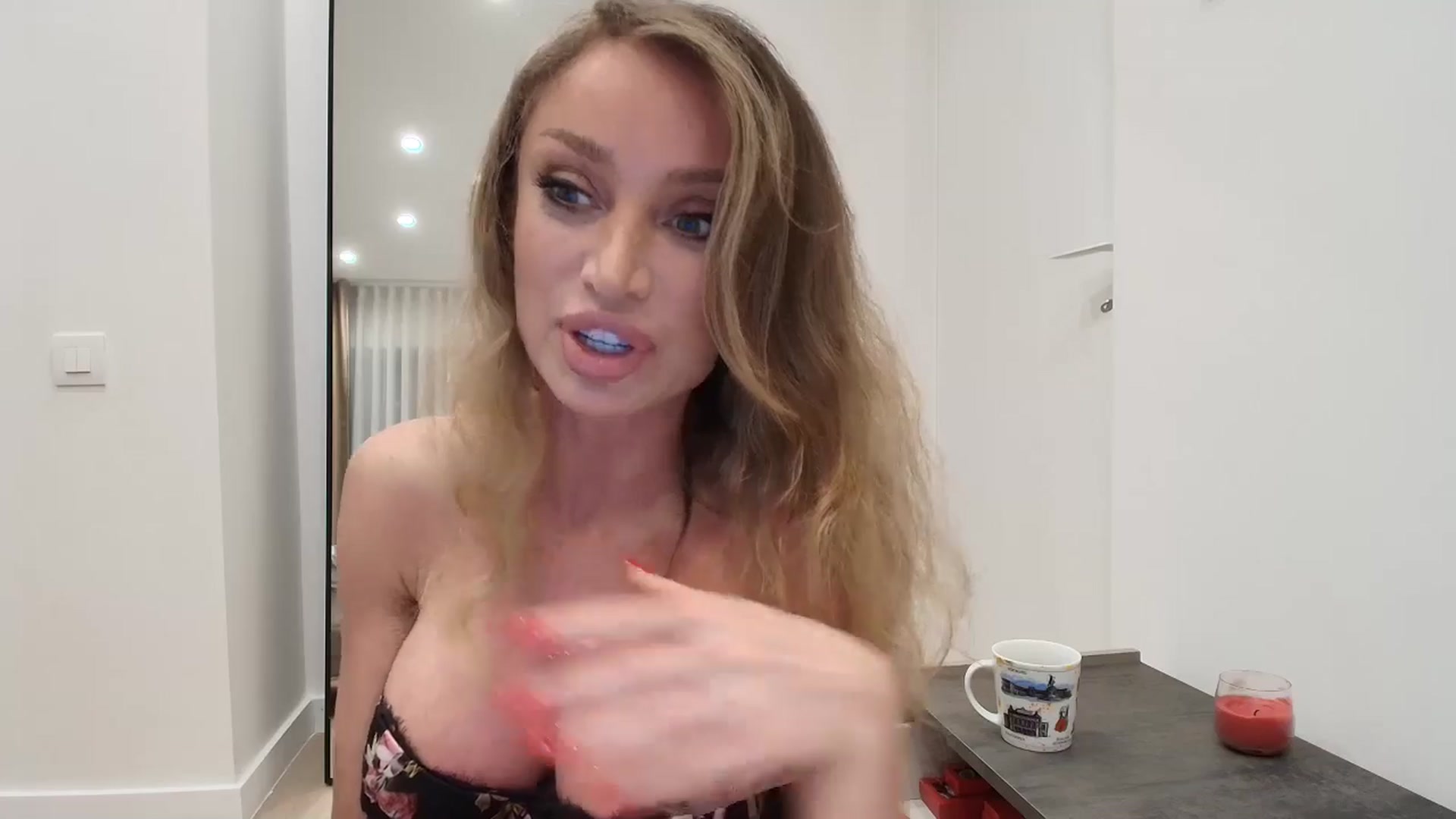 Anayys video thumbnail