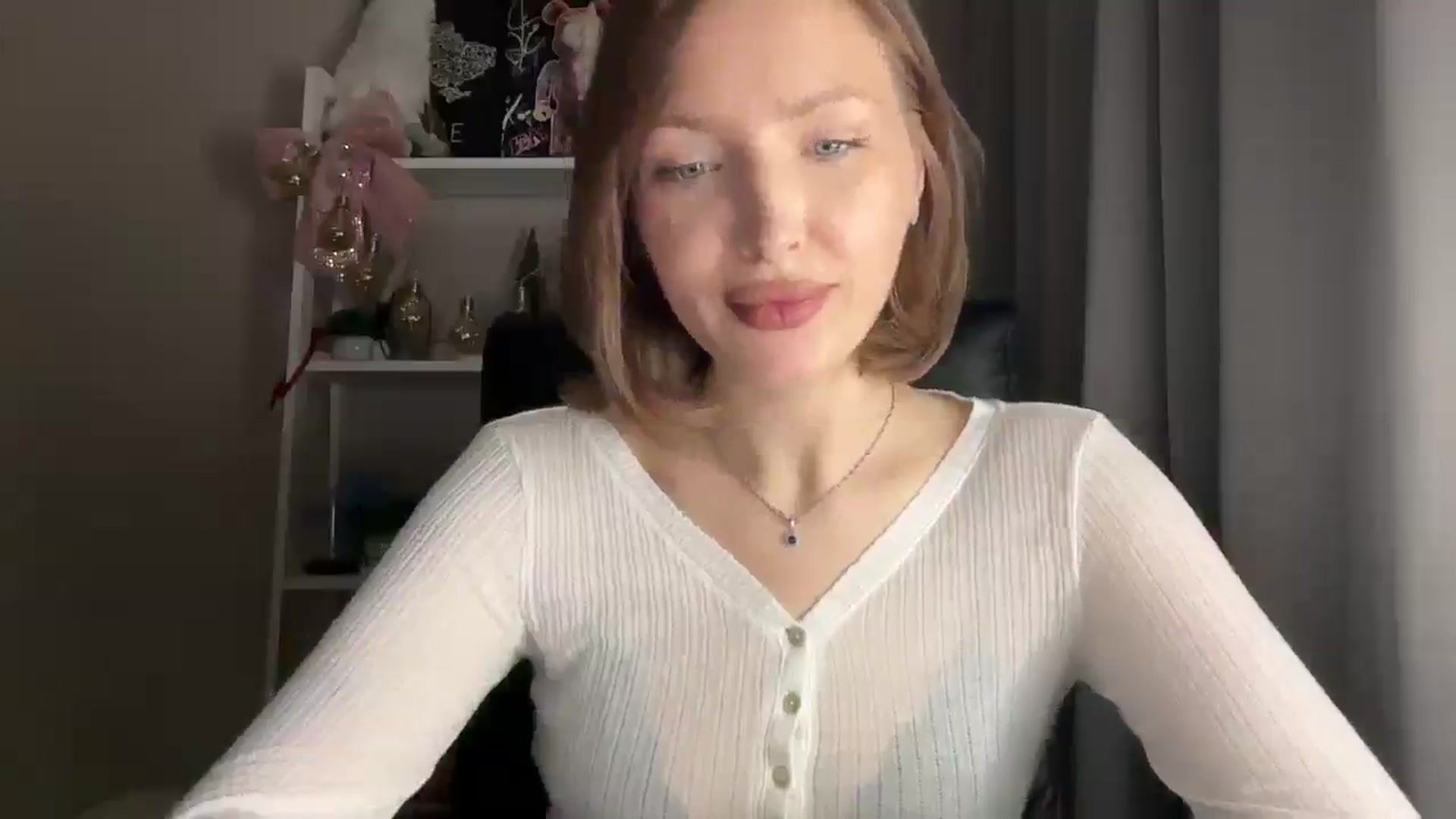 Di_Pearl video thumbnail