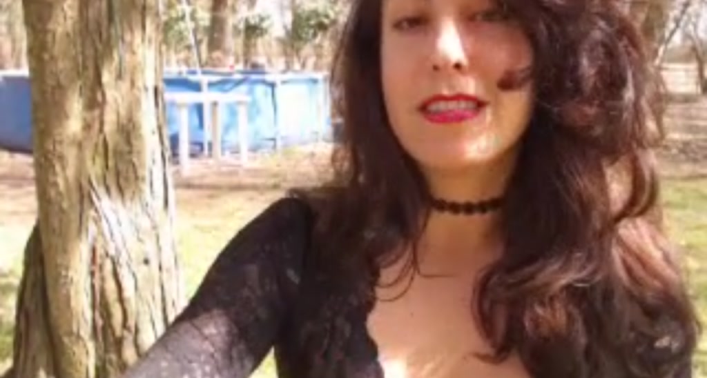 EvaBelle video thumbnail