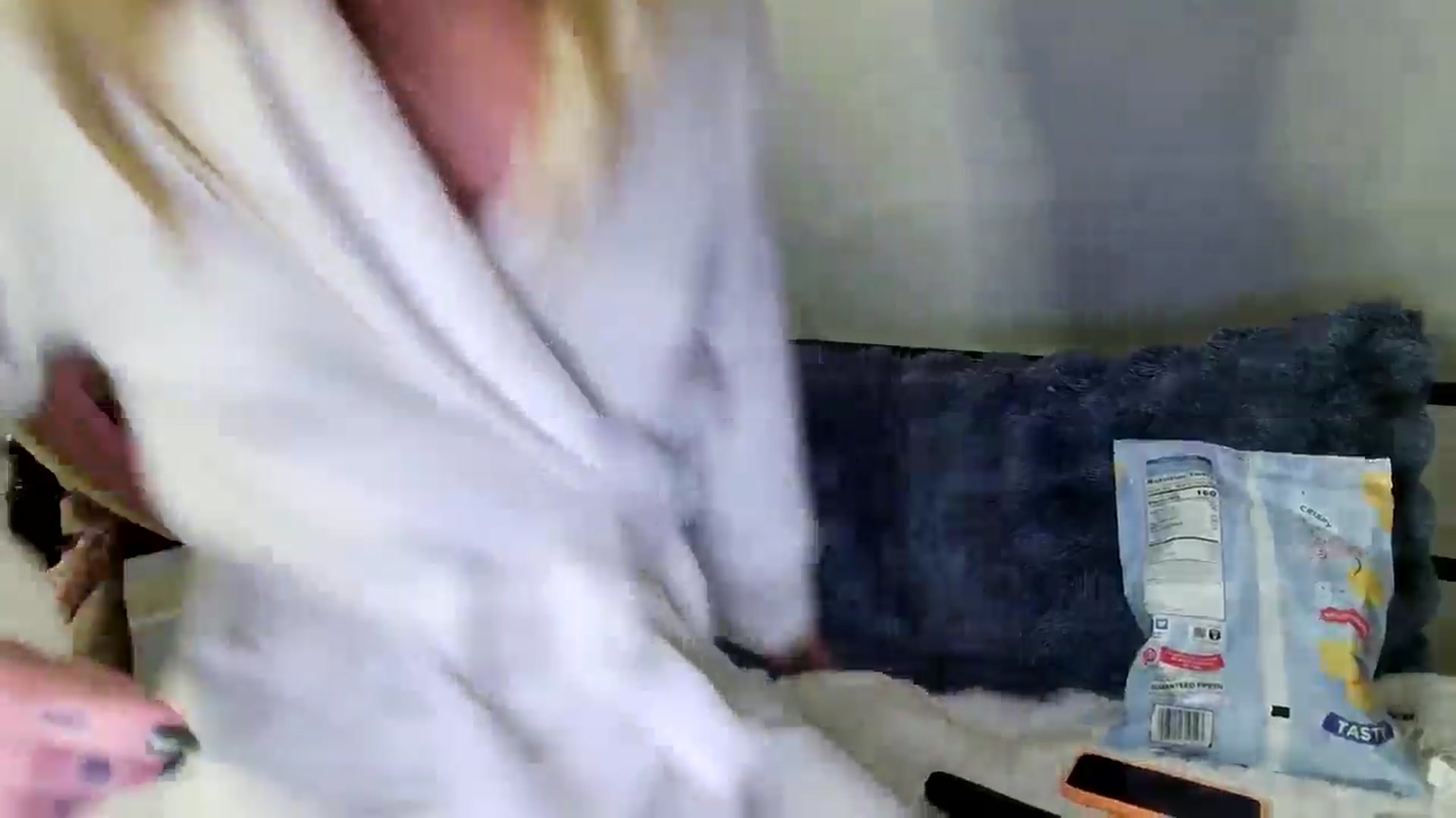 Lena_bee video thumbnail