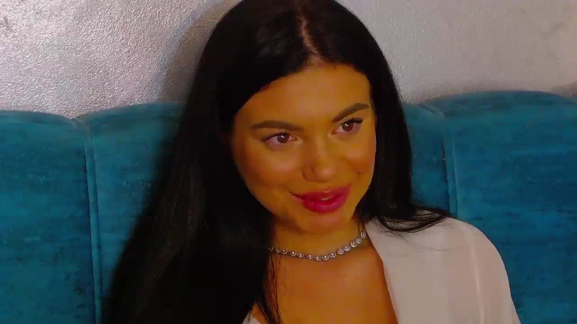 EsmeLuv video thumbnail