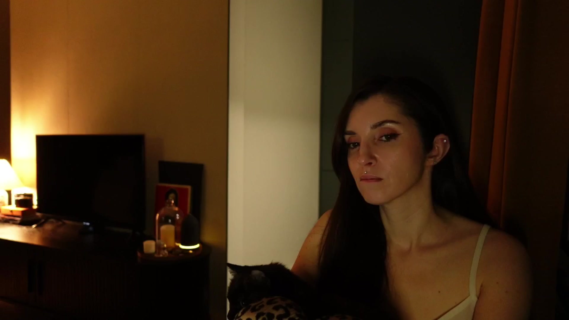 Who_The video thumbnail