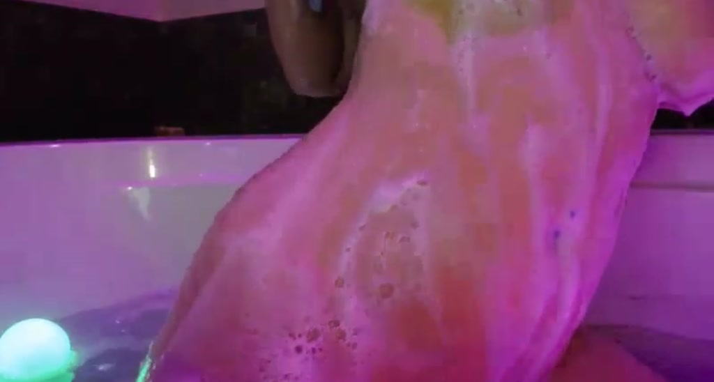 emilylynne video thumbnail