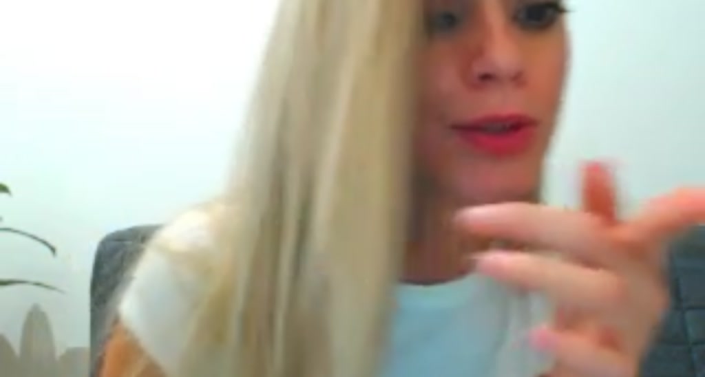 fresagirl video thumbnail