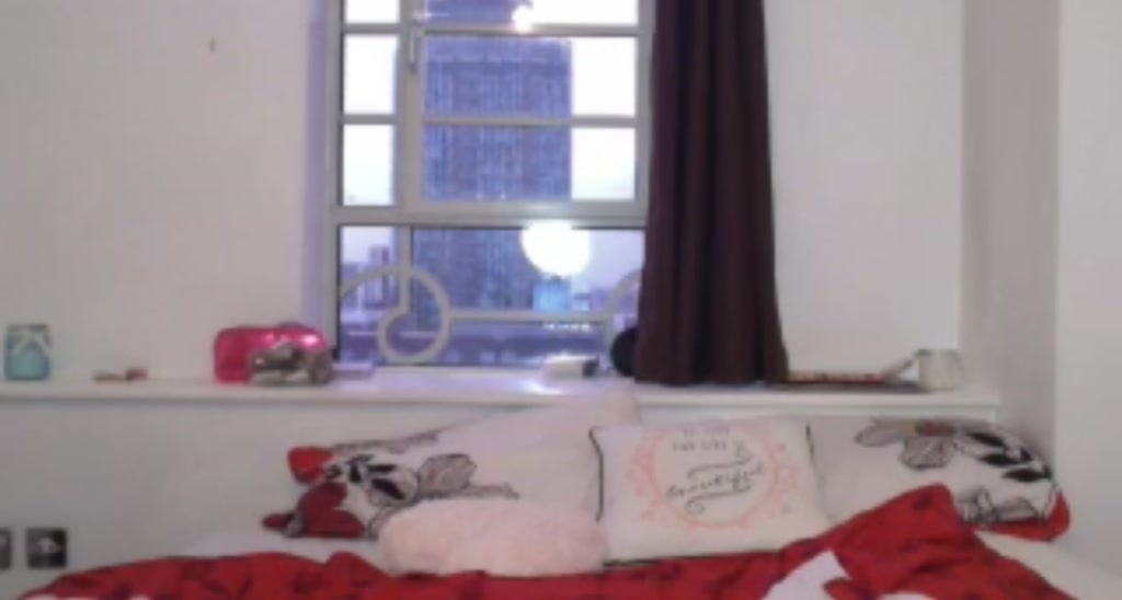 LeanneCrow video thumbnail