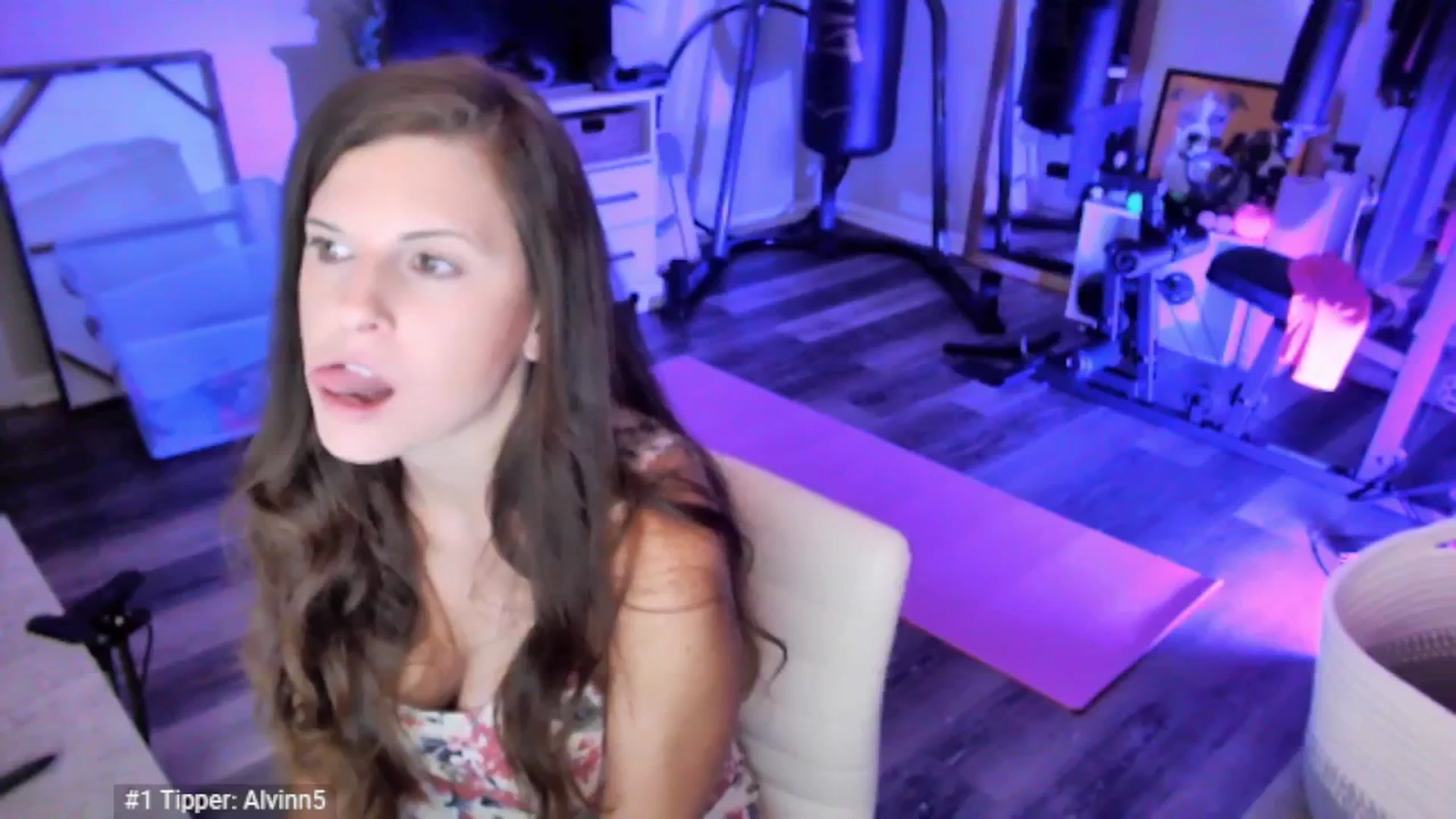 Anna__Online video thumbnail
