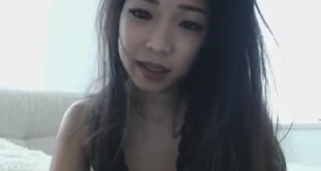 Kiki_D video thumbnail