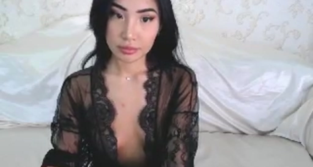 LiliGigi video thumbnail