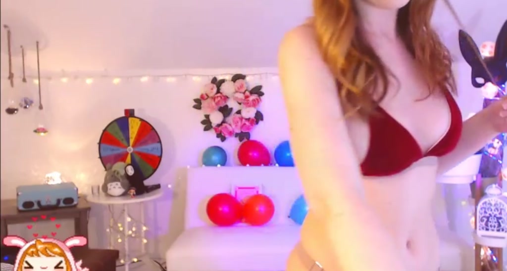 DearLilou video thumbnail