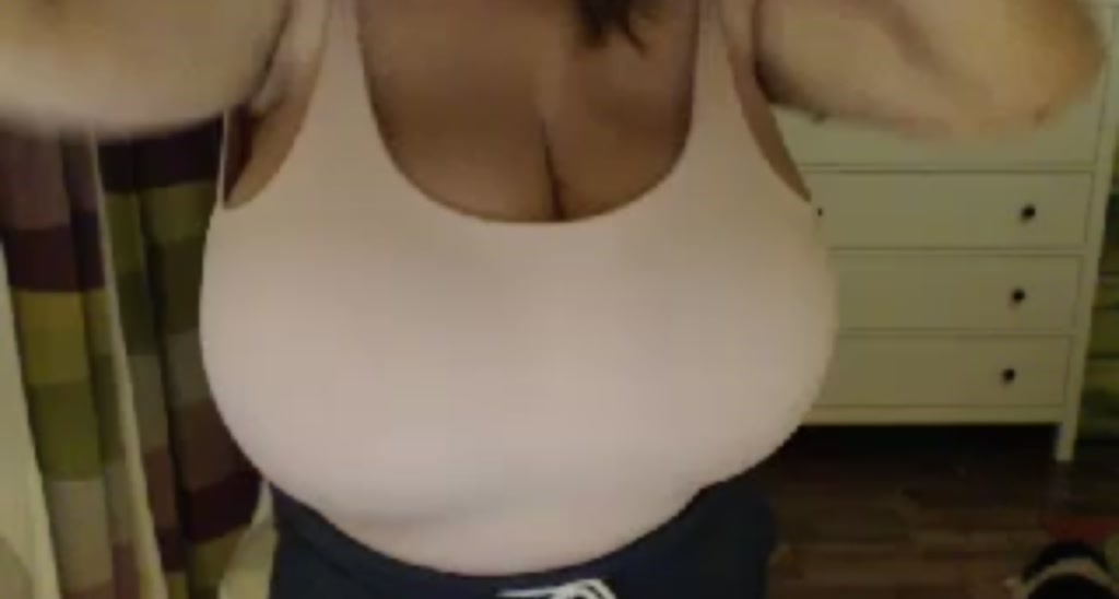 Julialiones video thumbnail