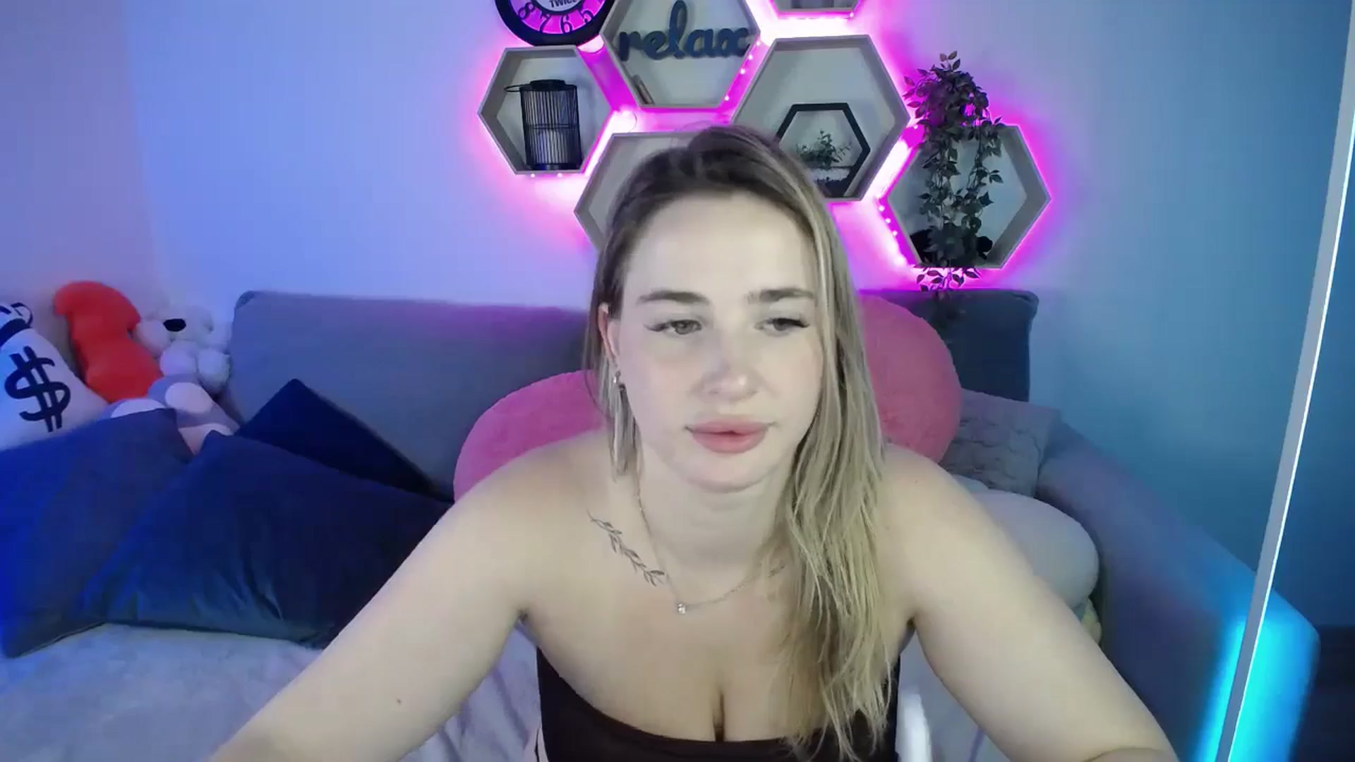 SabrinaViolet video thumbnail