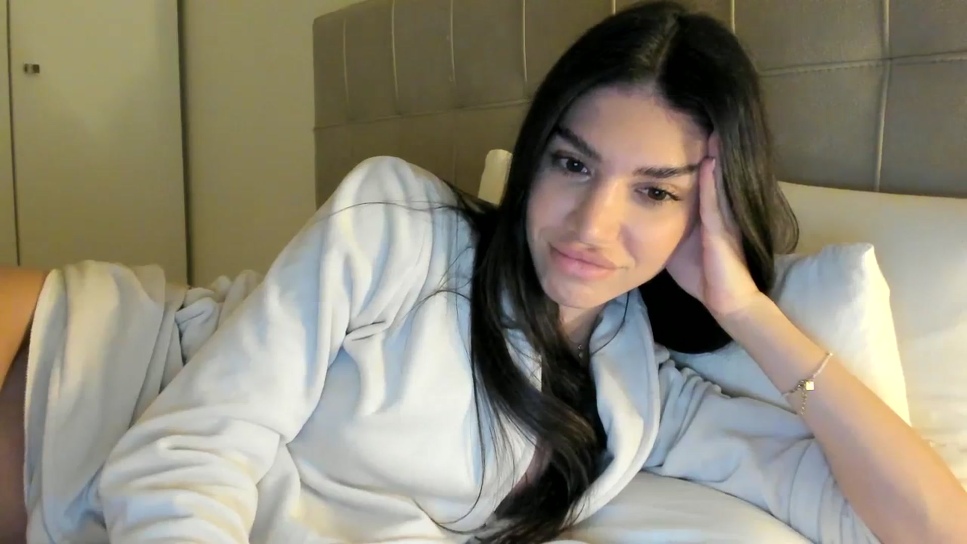 SashaLopez video thumbnail