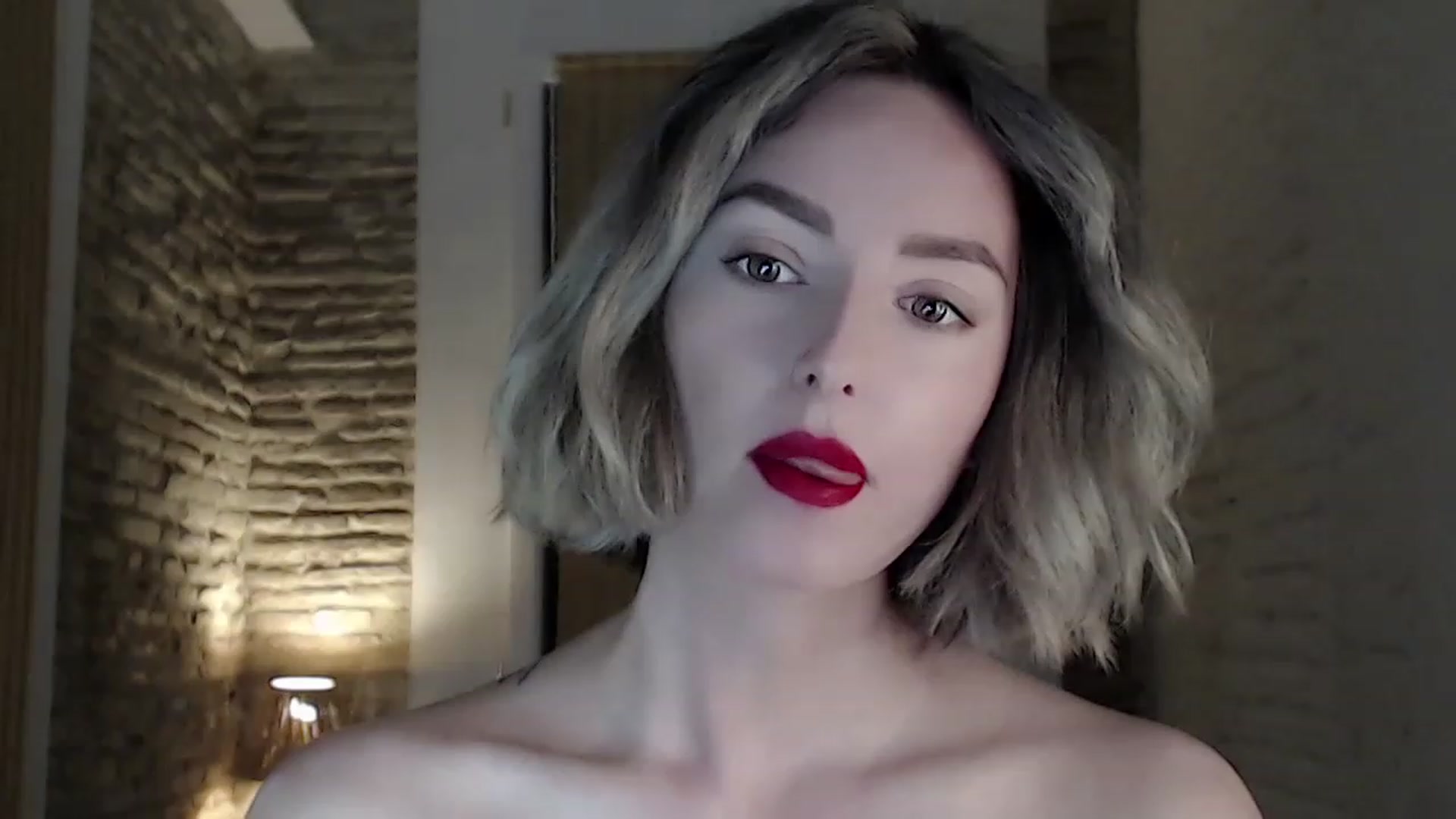Red_Lips_Girl video thumbnail