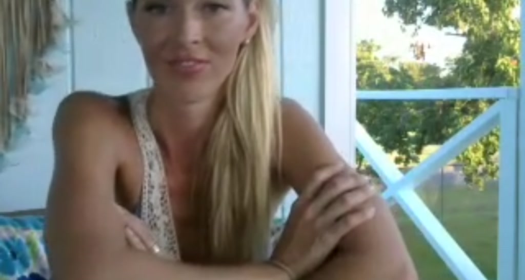 HollyHotwife video thumbnail