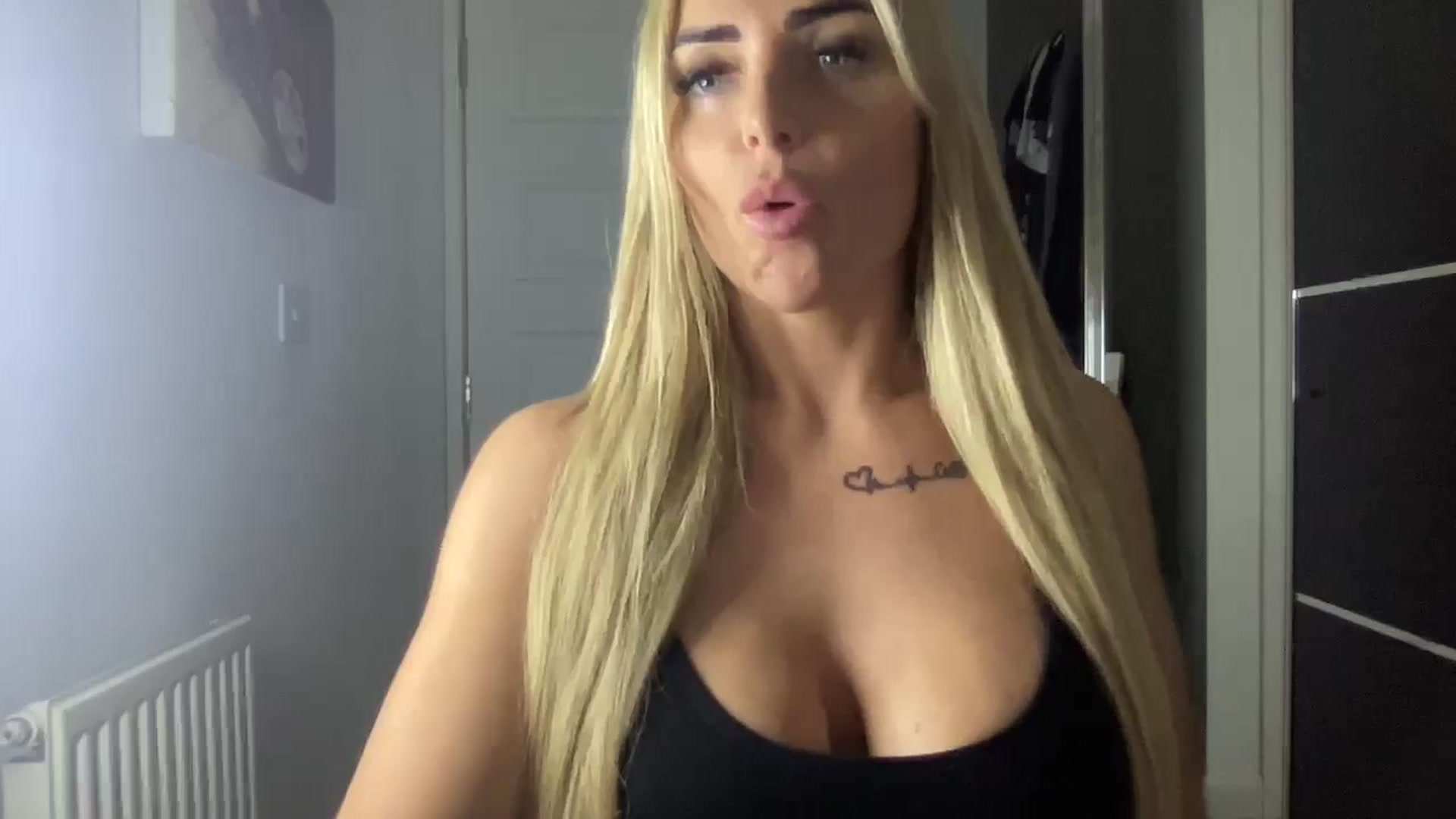 Molly_XXX1 video thumbnail