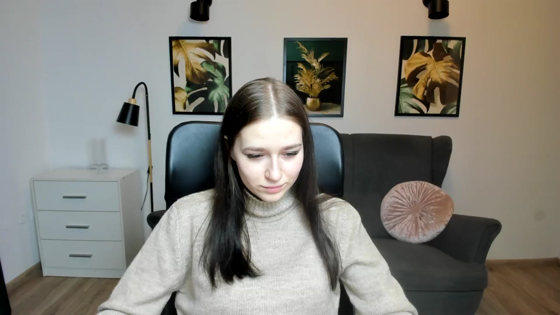 SsweetPeaches video thumbnail