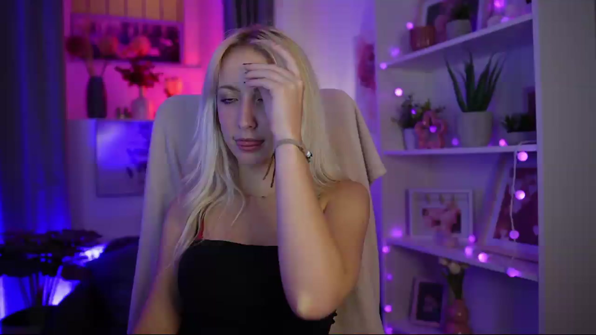Lucy_Cutie video thumbnail