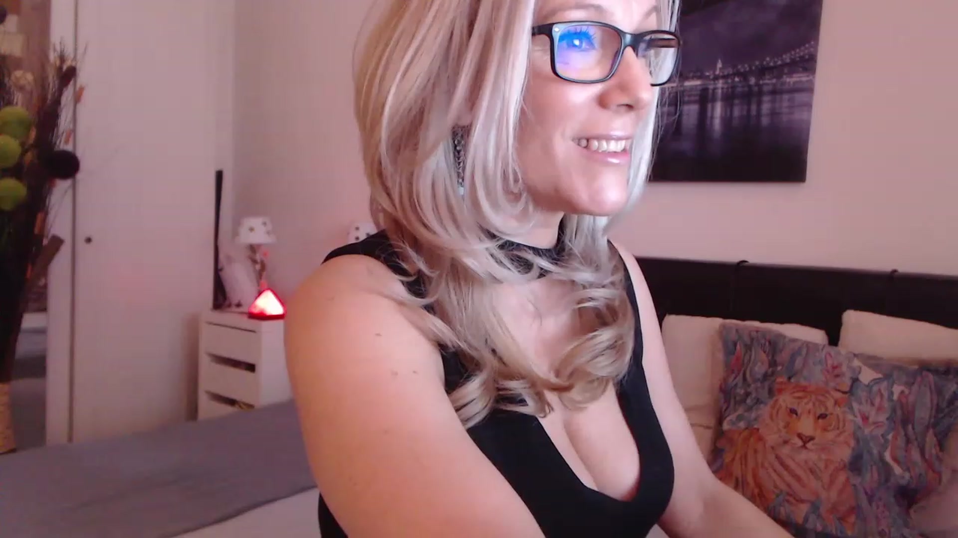 Reeya71 video thumbnail