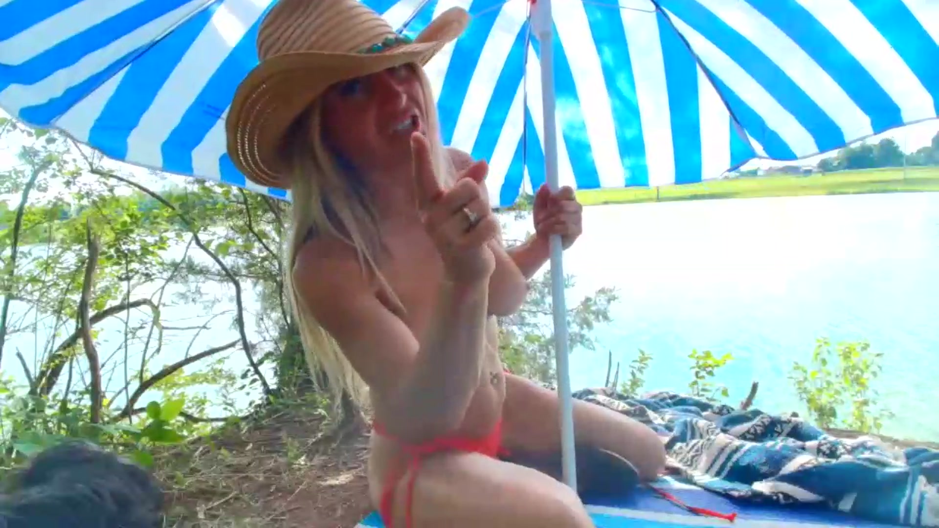 PoleBunnyXxx video thumbnail