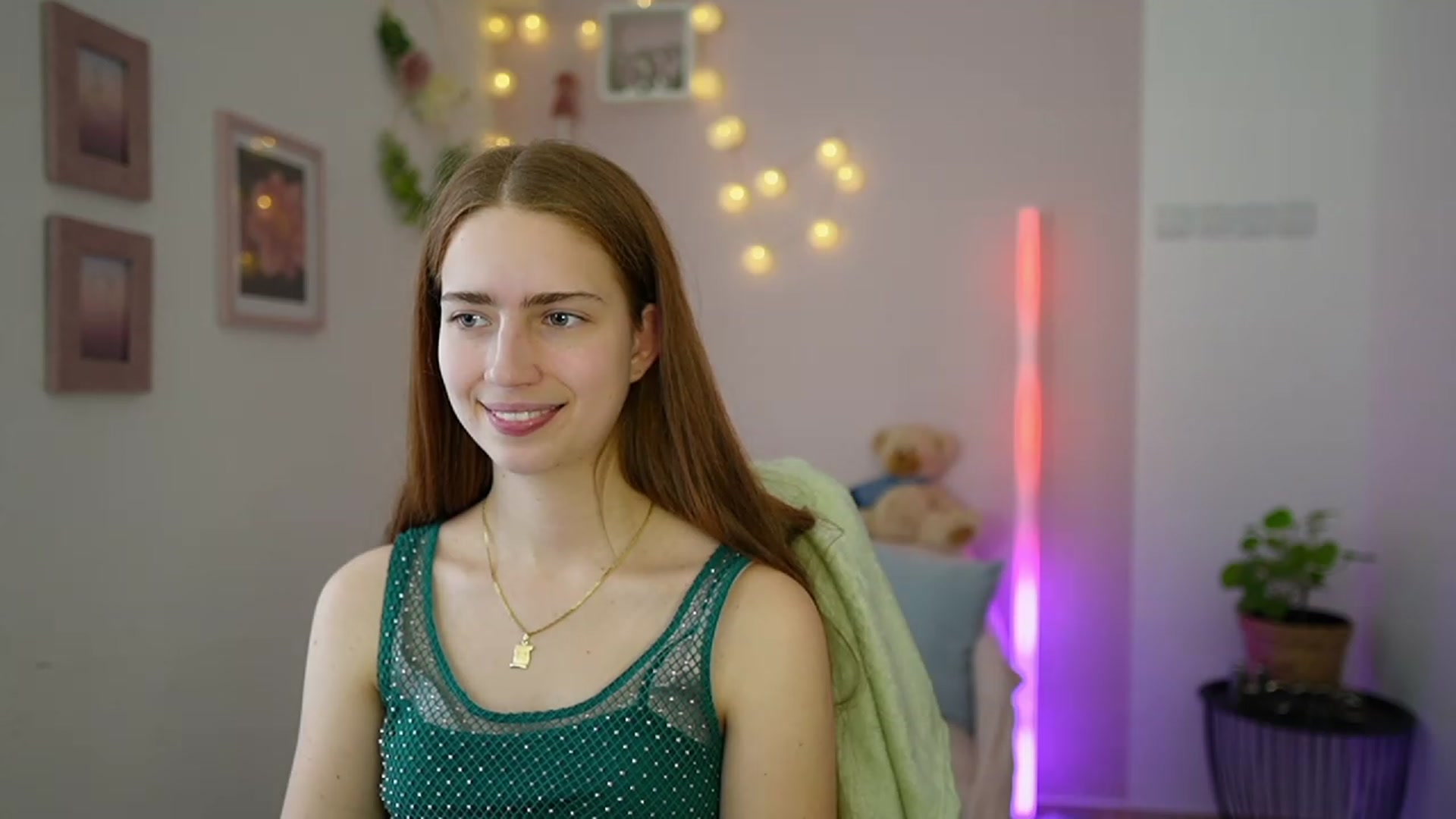 Naomi_Woods18 video thumbnail