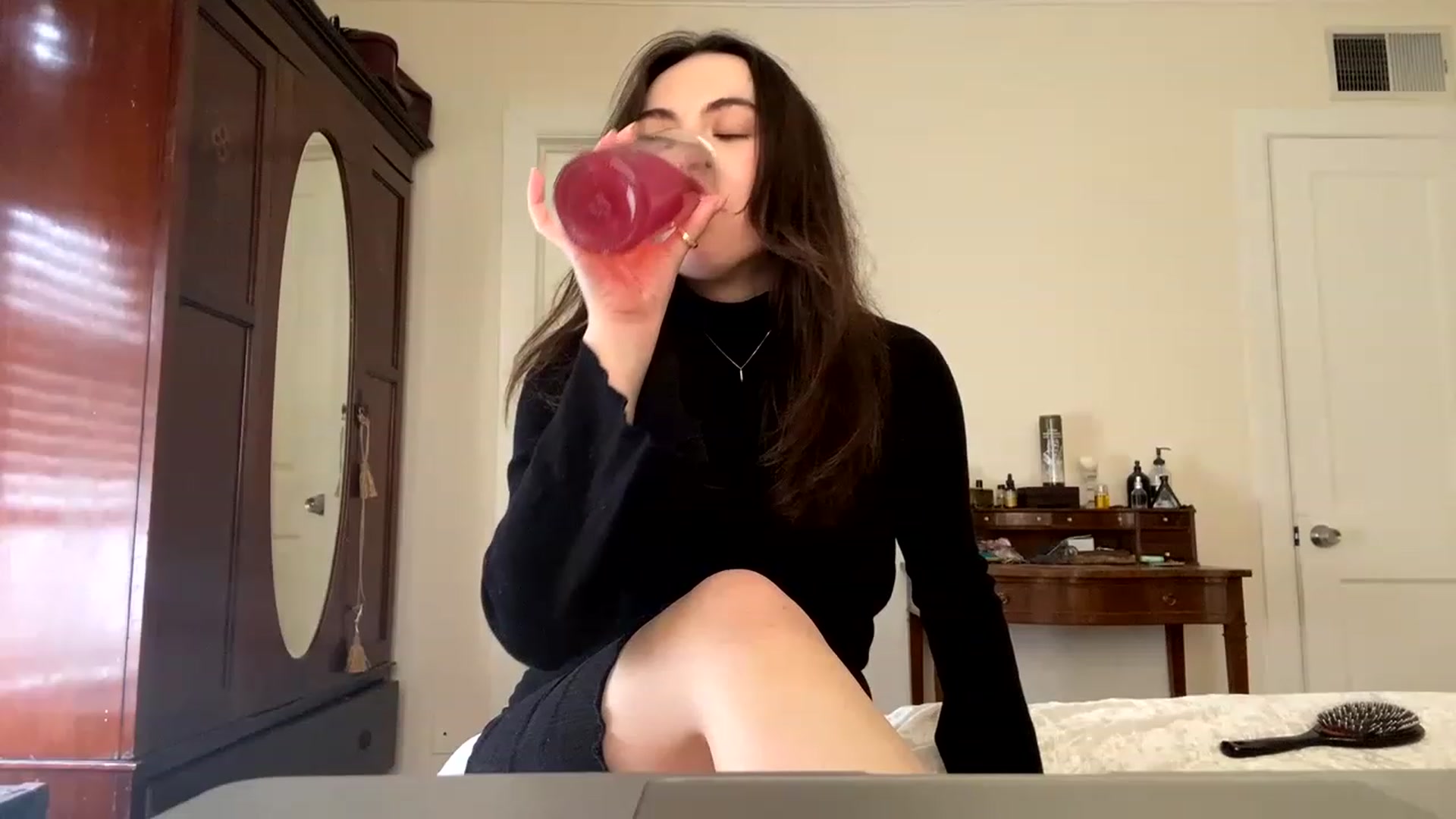queenofwands_ video thumbnail