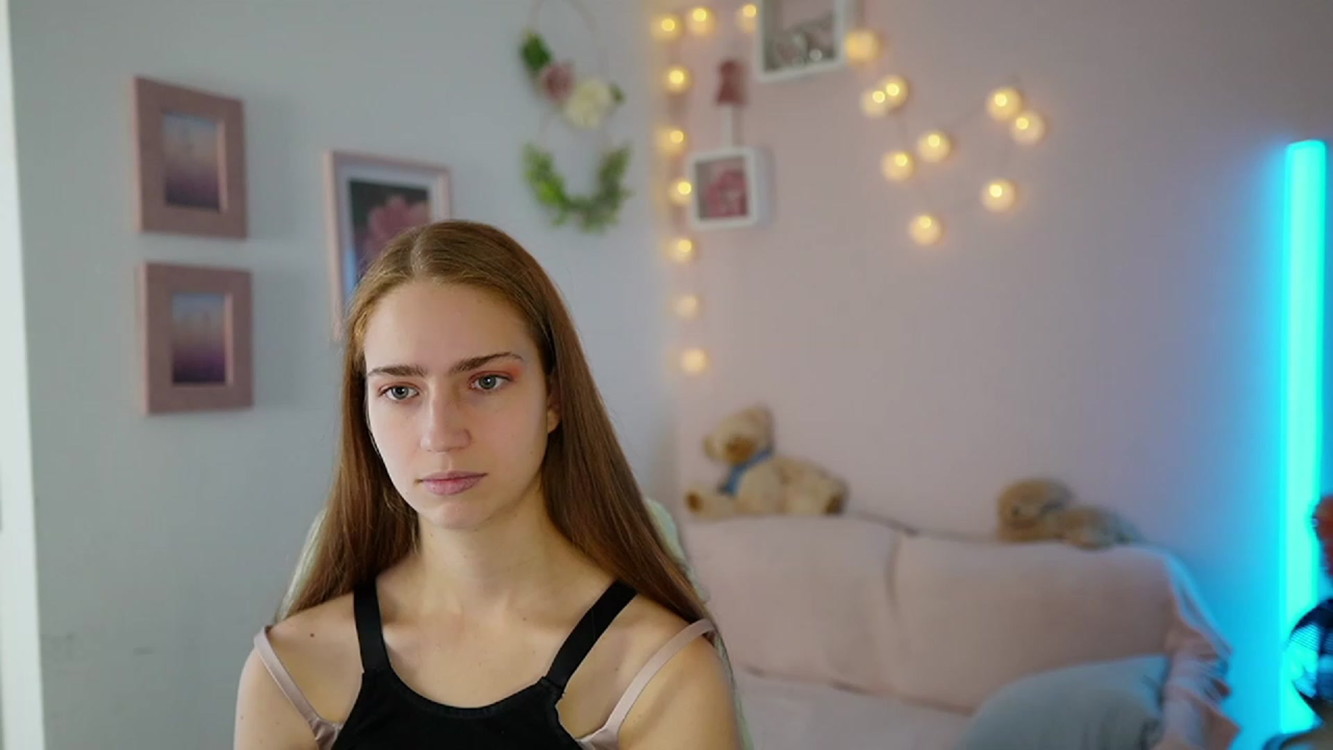 Naomi_Woods18 video thumbnail