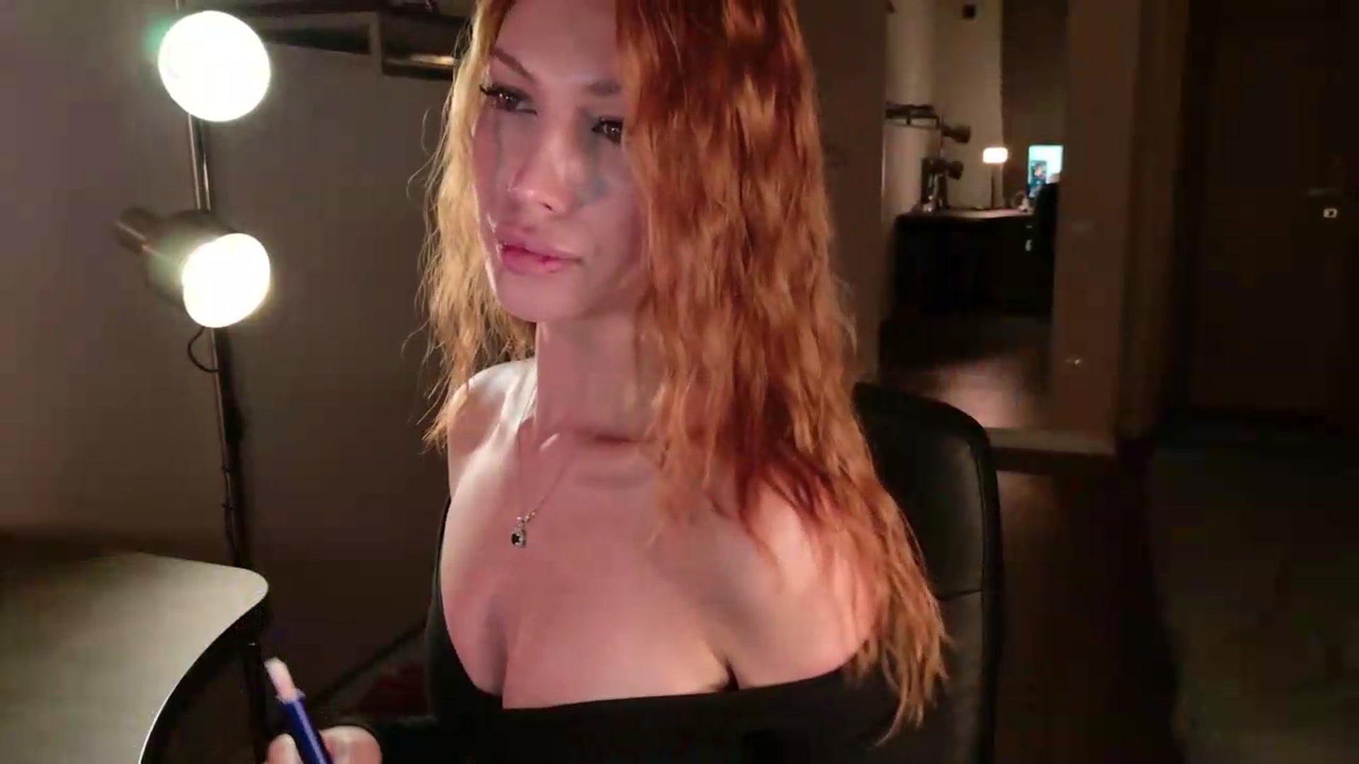 LovelyGin video thumbnail
