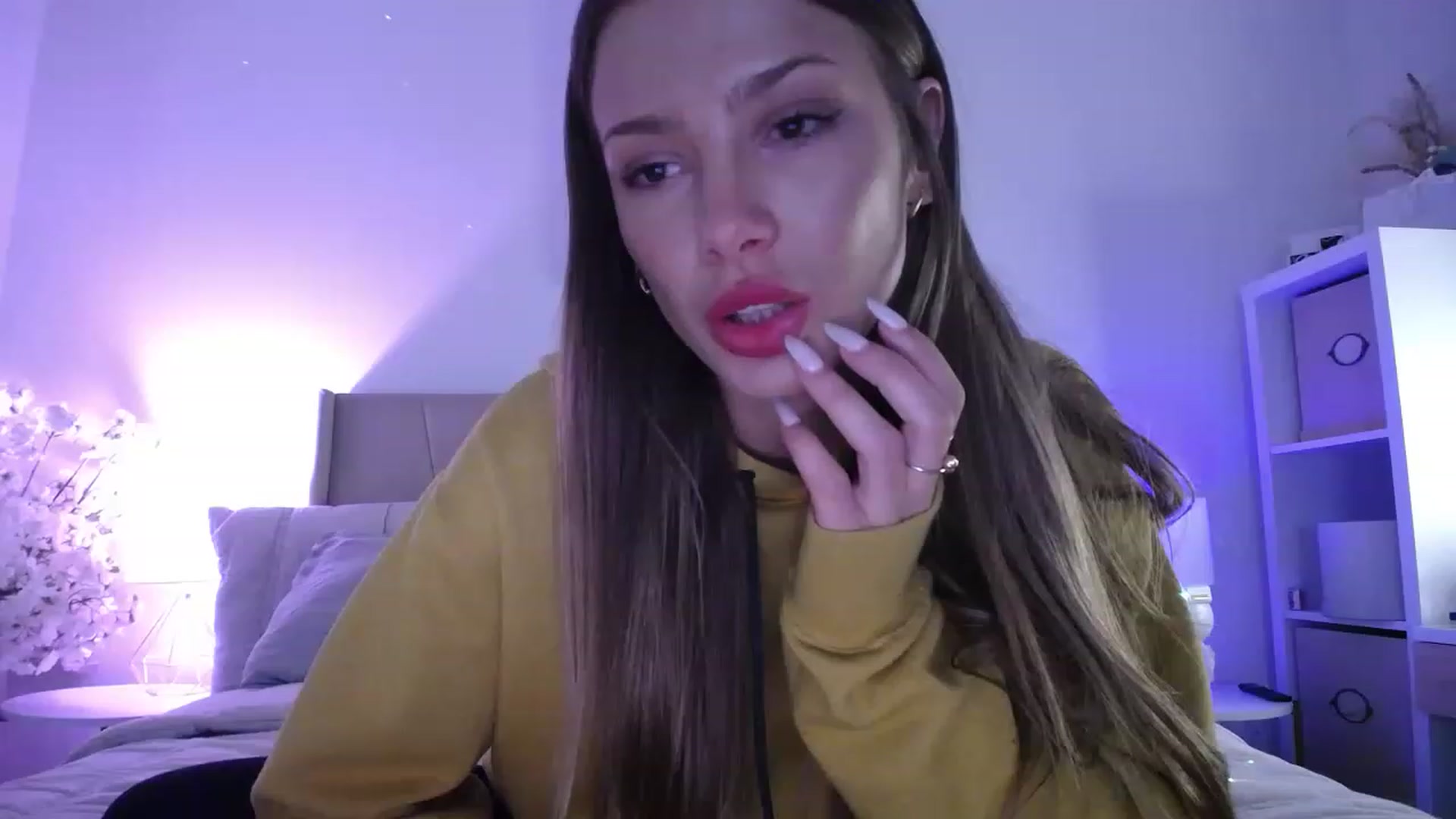 MaryNewM video thumbnail