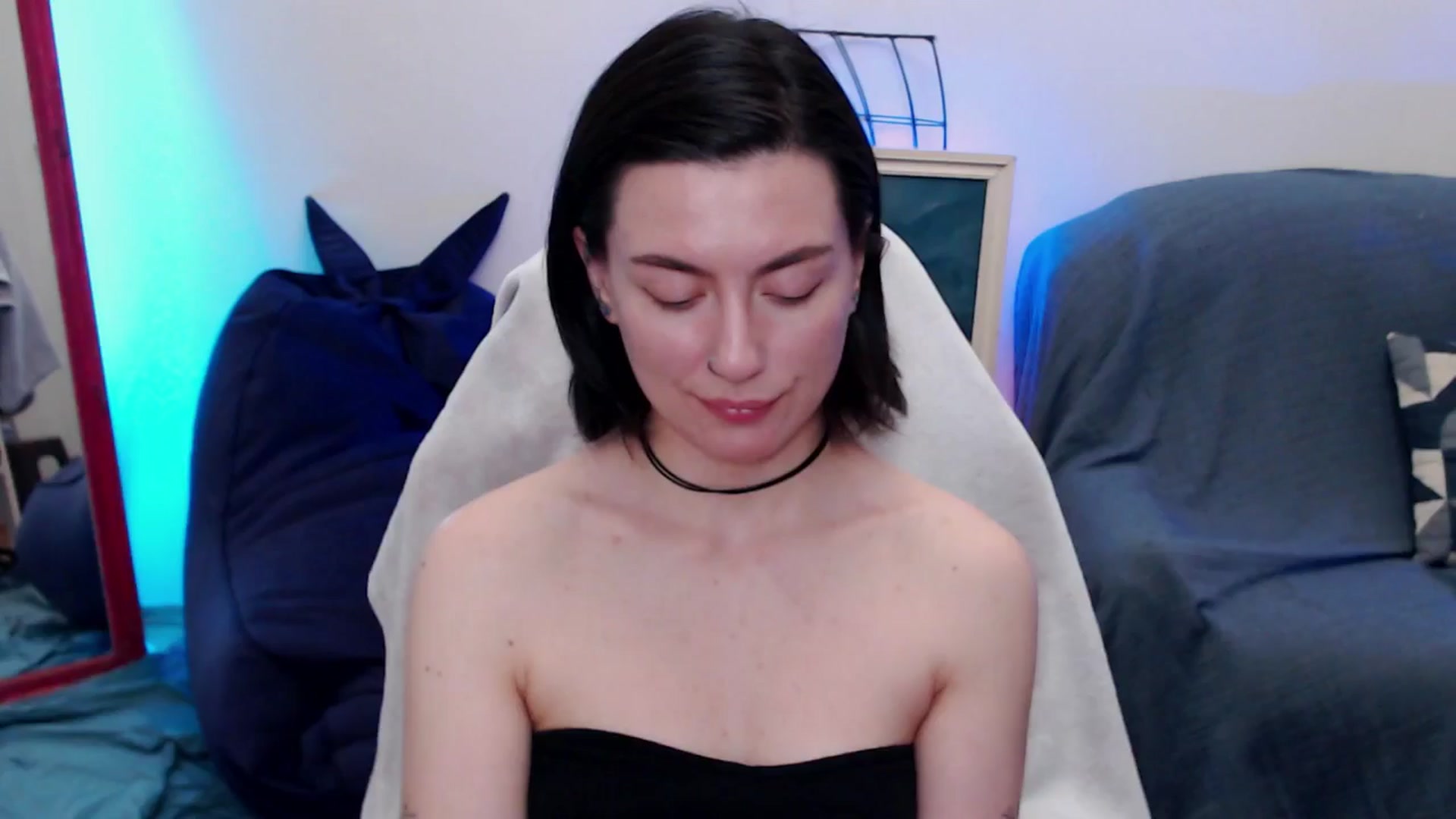 HeyAriel video thumbnail
