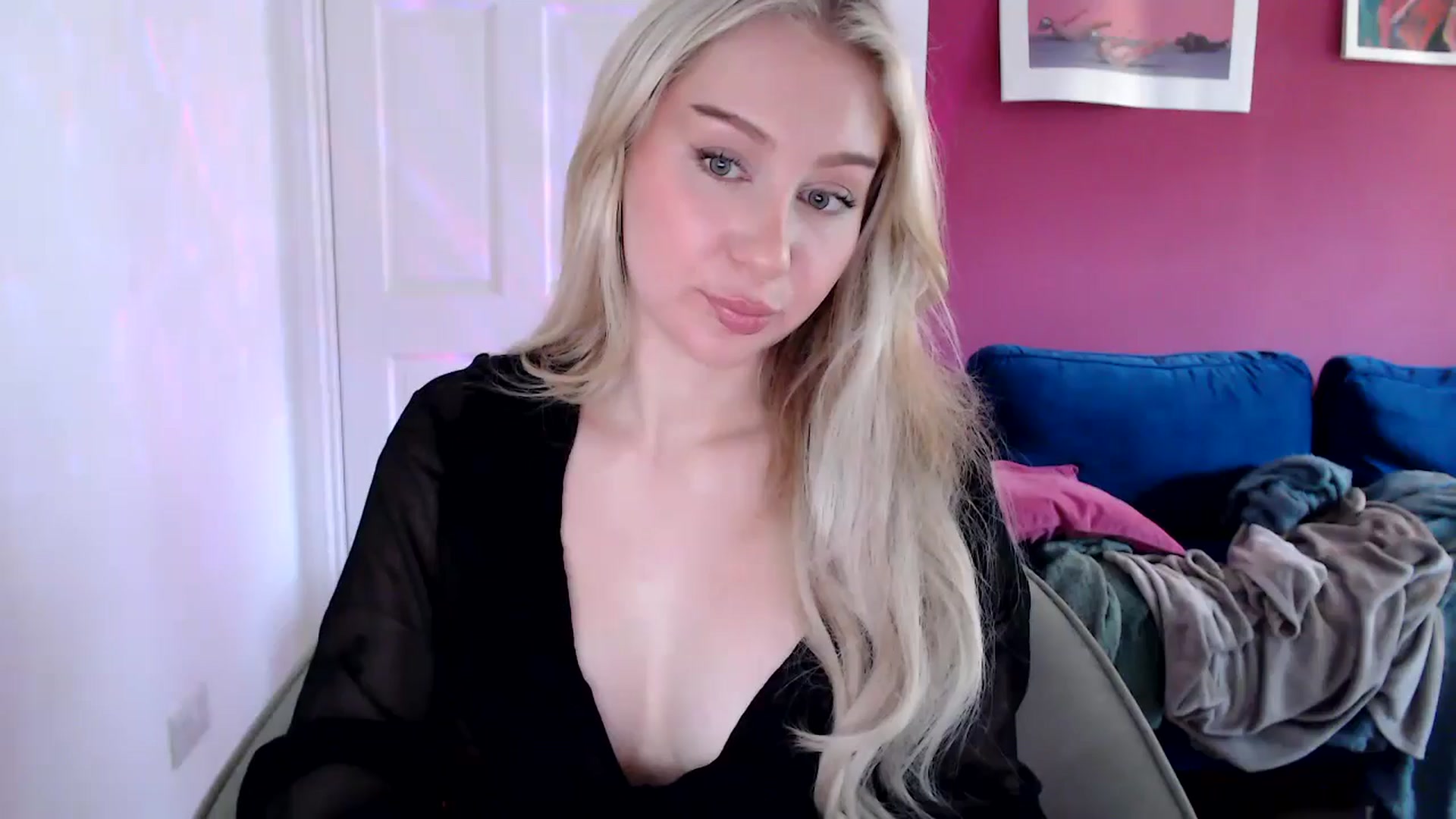 PetiteAvax video thumbnail