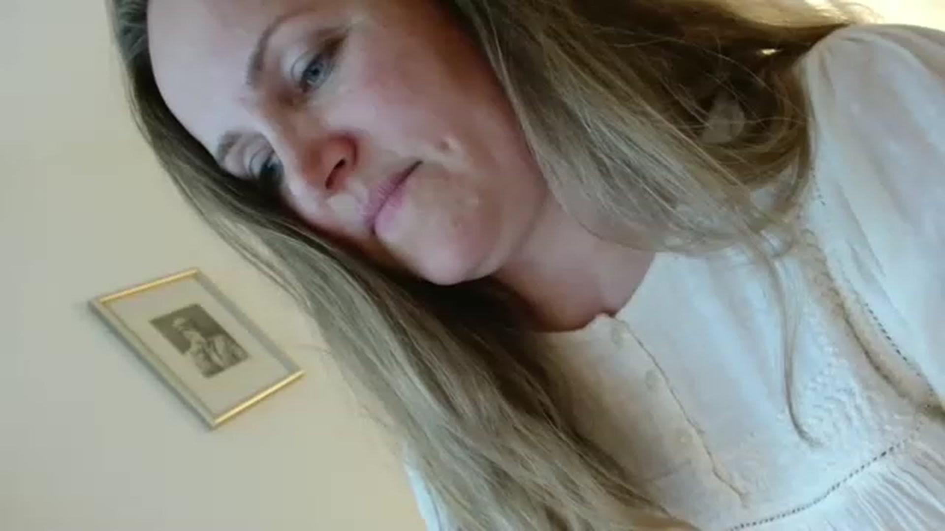 JustLily video thumbnail