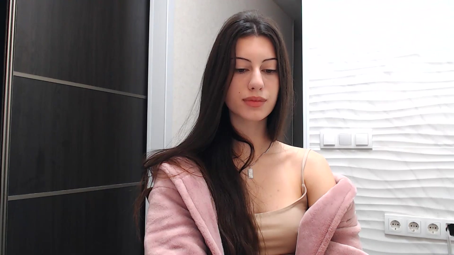 Auroraa video thumbnail
