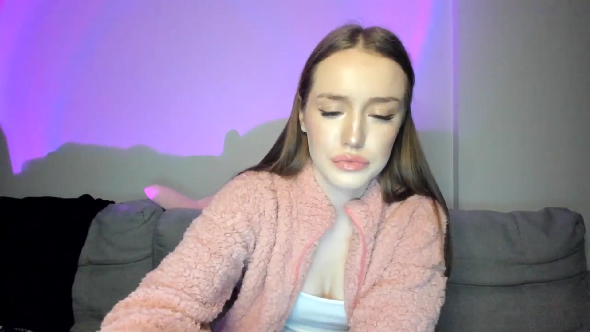 IsabellRrose video thumbnail