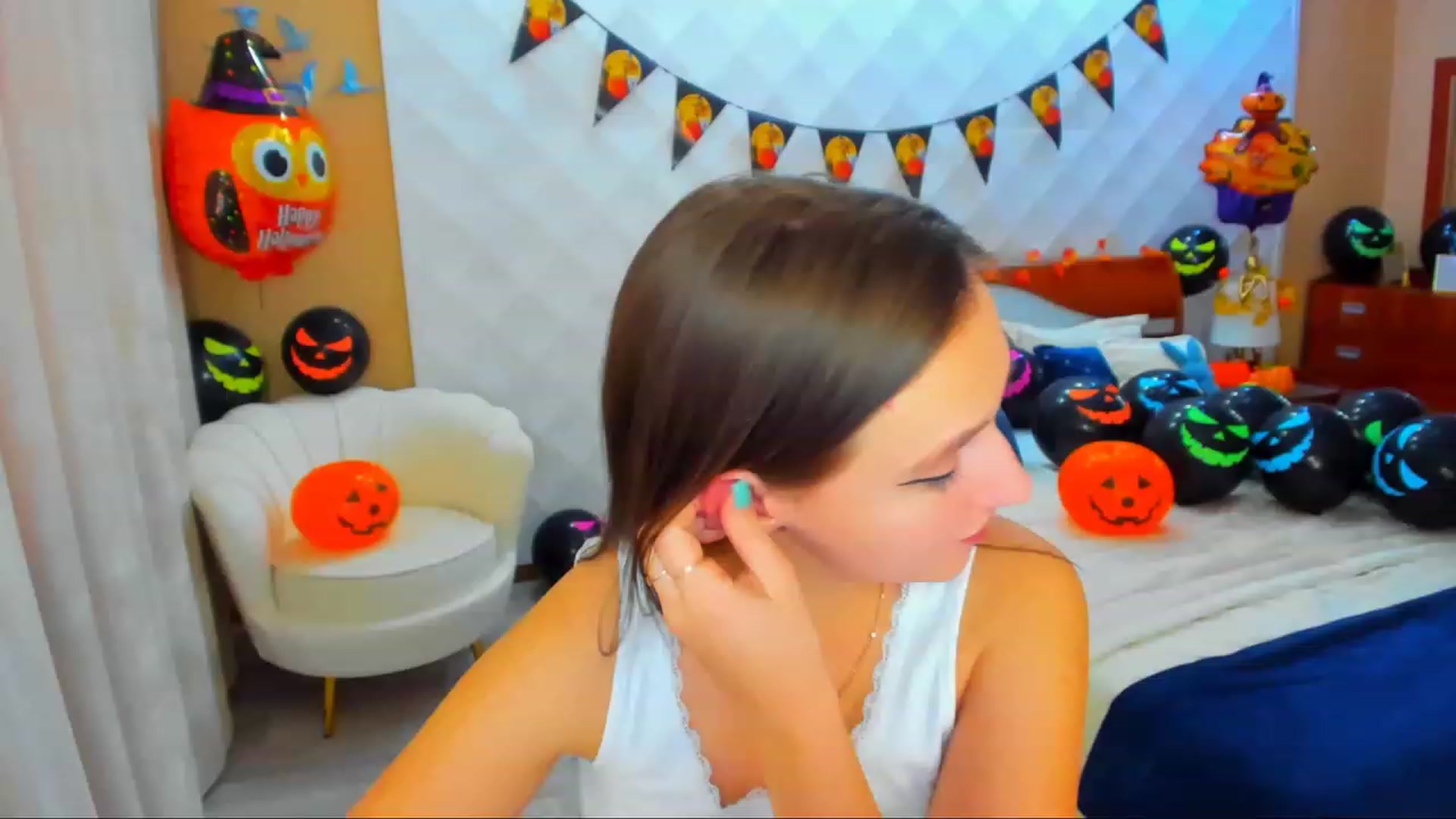 WittyBunnyy video thumbnail