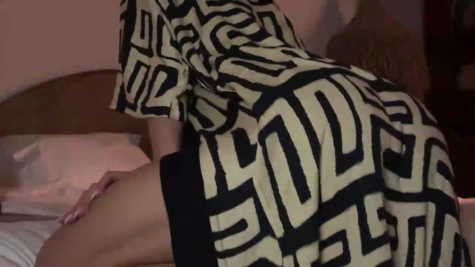 HelloViv video thumbnail